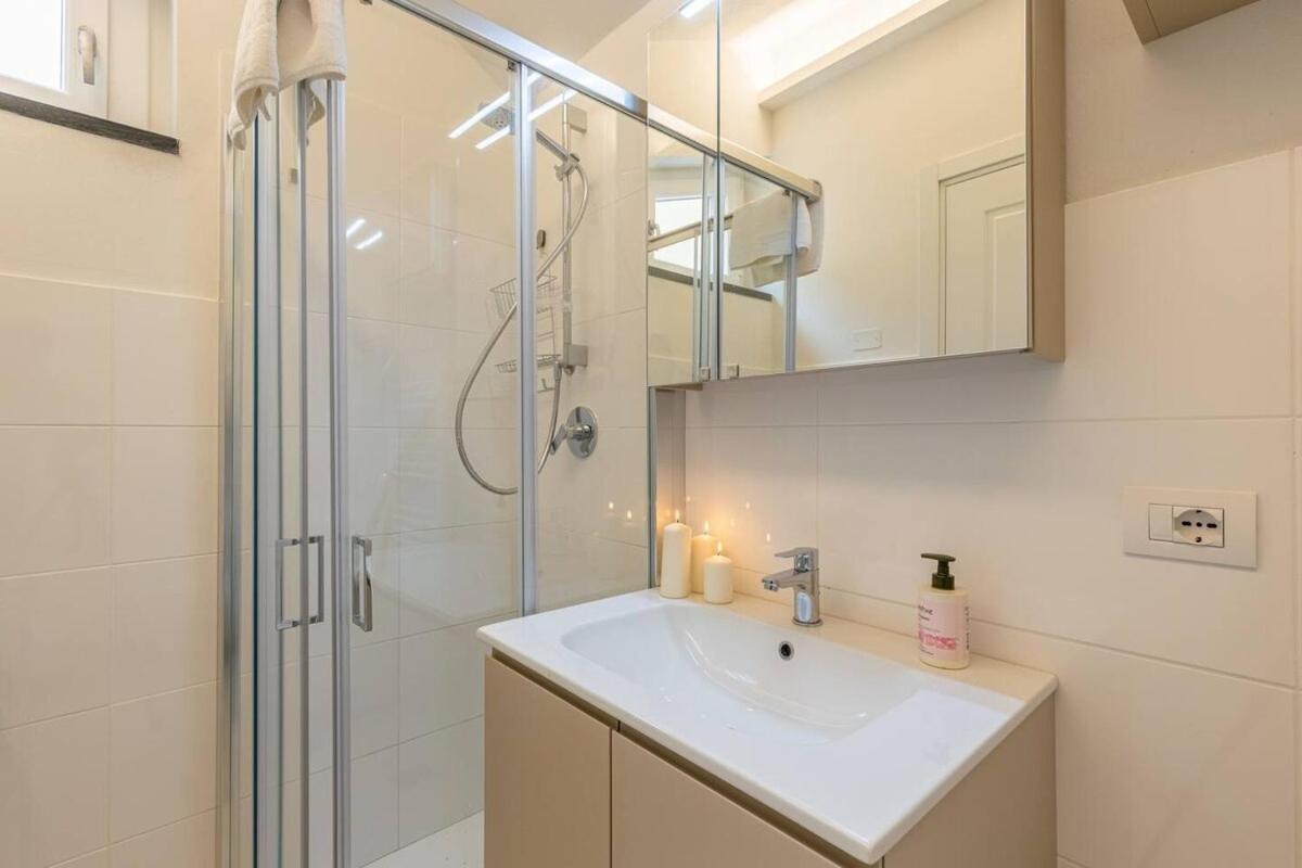 Colonna Folonari 6 *